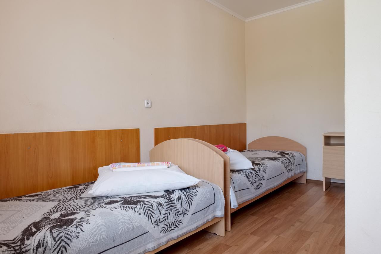 Akademicheskaya Hotel Minsk Exteriör bild